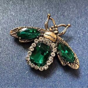 Emerald Queen Bee Brooch
